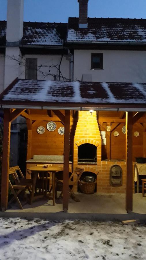 Bed and Breakfast Molnar Vendeghaz Praid Exterior foto